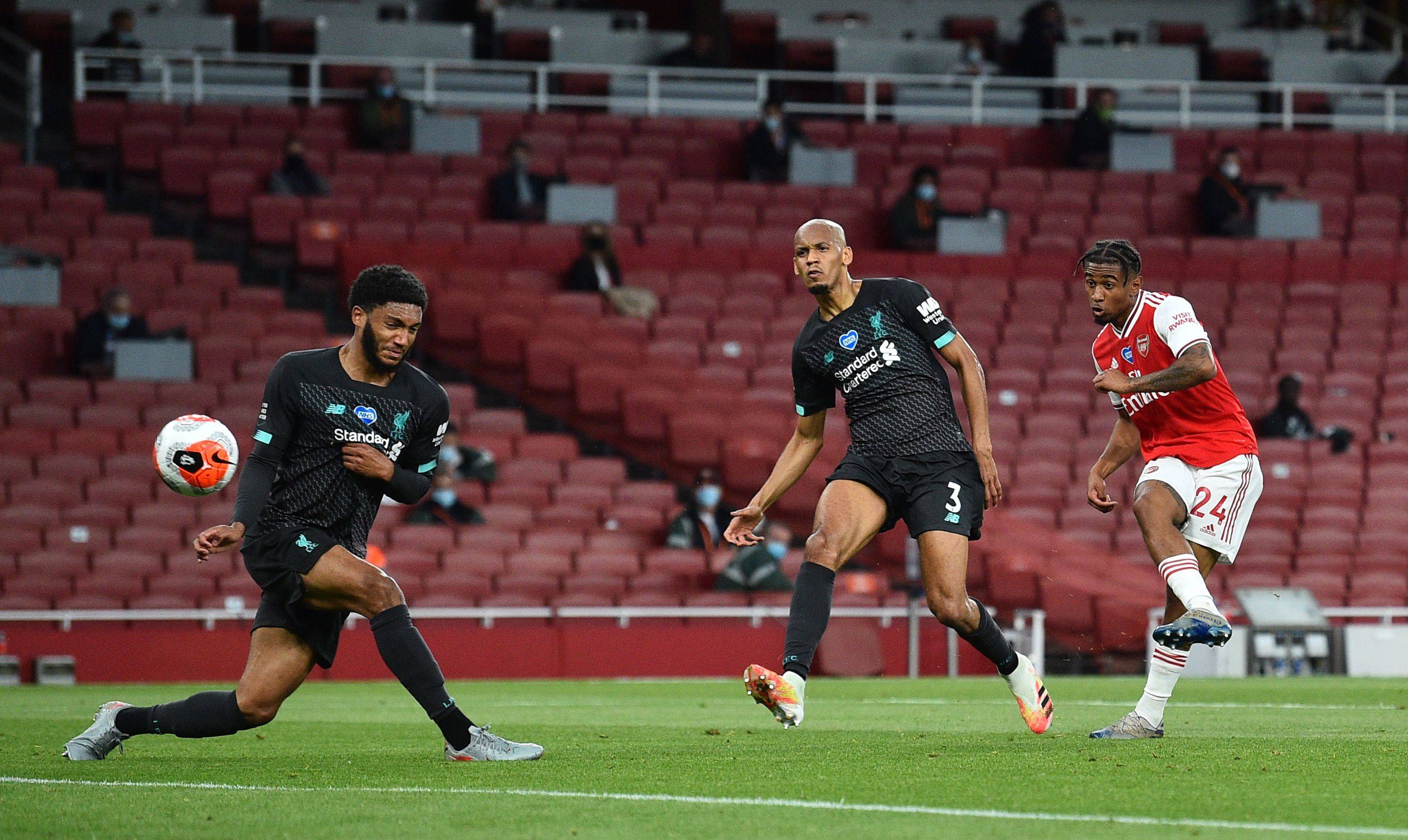 年足球的发 年足球的发