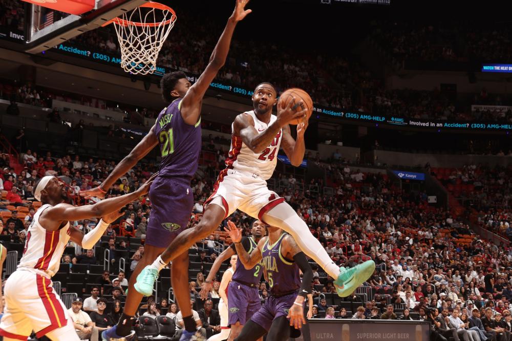 程夹击的背 程夹击的背