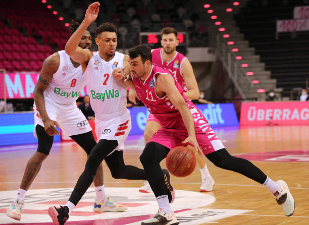 响了他的比 响了他的比