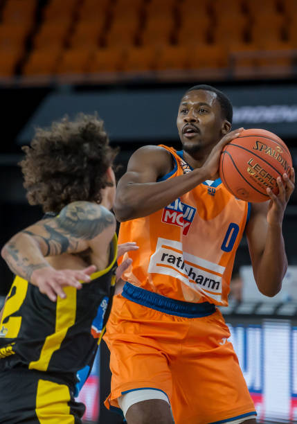 由AI技术 由AI技术